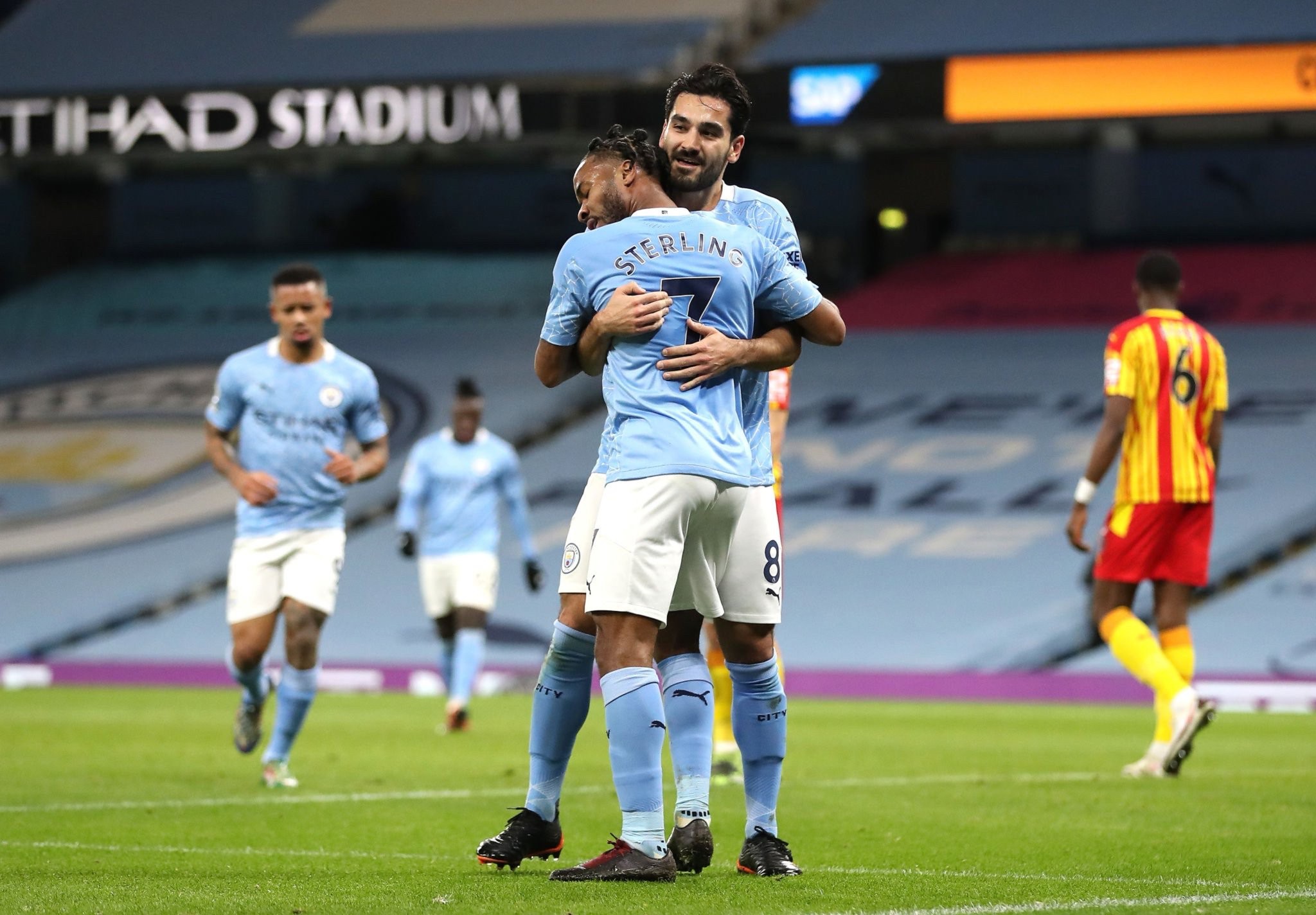 了最終促使 了最終促使